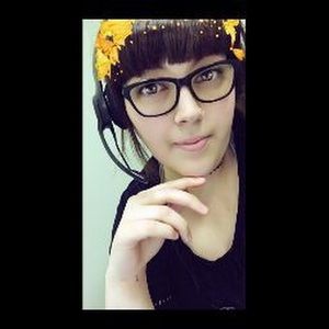 Meet your Posher, Leanna